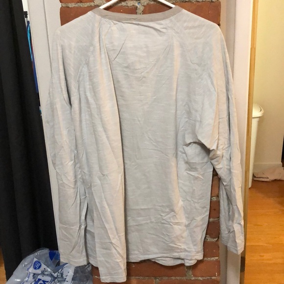 XL Alexander Julian Long Sleeve T Shirt - Picture 4 of 4